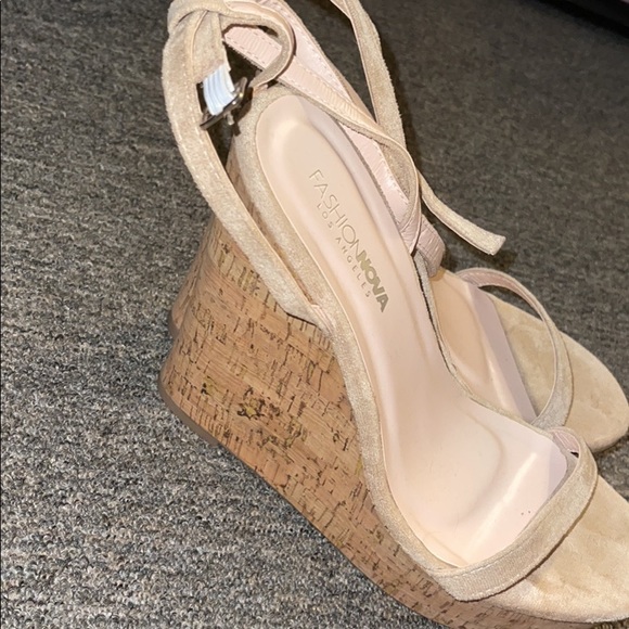 Heels from Fashion Nova wedge heels - Picture 5 of 5